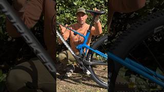 Mondraker FPodium 2024 sistema Zero 🤔 mtb shorts [upl. by Keare]