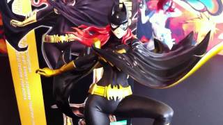 Kotobukiya Bishoujo Batgirl Black amp Gold Review [upl. by Aillicirp]