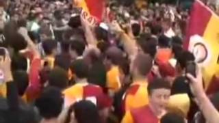 Panathinaikos vs Galatasaray Hooligans How it all began Complete Video [upl. by Anesor504]