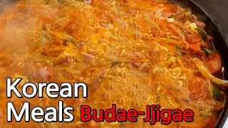 Korean Sausage Stew l Army base stew l BudaeJjigae l ASMR [upl. by Waneta]