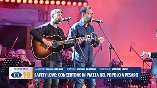 Safety Love concertone in Piazza del Popolo a Pesaro [upl. by Eserahs114]