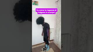 Ragazzi Vs ragazze che si tolgono le scarpe 💀 youtubecreatorcommunity [upl. by Lardner]