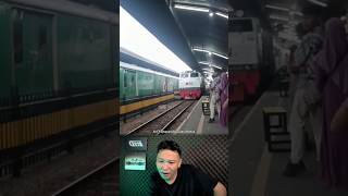 Ngoyod di stasiun shorts telolet [upl. by Alomeda]