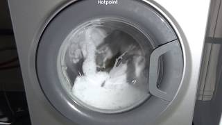 Review and Demonstration of Hotpoint smart WMFUG742G 7kg 1400 spin Washing machine [upl. by Tem]