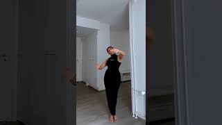 ප්‍රියේ  Priye  Shanudrie  Dinithi Hirushani dance [upl. by Bouton]