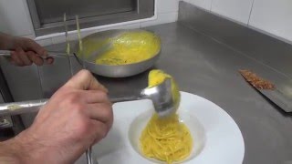 Come Fare la Pasta alla Carbonara  Ricette Cucina  Tutorial [upl. by Lipsey]