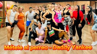 Métele al perreo Daddy yankee  NatyFit  Zumba coreografía [upl. by Nutter]