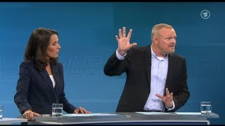 Stefan Raab beim TV Duell 2013 mit Merkel und Steinbrück [upl. by Aenat]