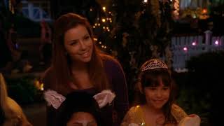 Gabrielle Takes Juanita Celia And Grace Trick Or Treating  Desperate Housewives 7x06 Scene [upl. by Main546]