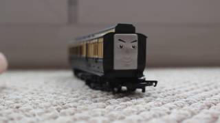 Hornby Thomas and Friends model review  R9302  Old Slow Coach [upl. by Sldney962]