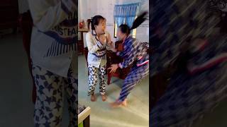 Có ma 🫣🫣🫣 funny haihuocvuinhon comedy nytinhnghich tiktok shortvideo [upl. by Shuping]