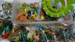 Whats in the box Small Plastic Animals 100s of Reptiles Fish Dinosaurs Bugs and more [upl. by Sweyn]