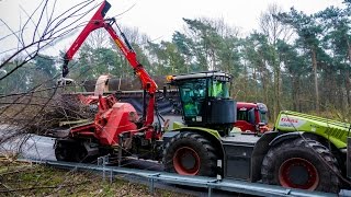 Claas Xerion 5000 mit JENZ HEM 820 Z [upl. by Loria]