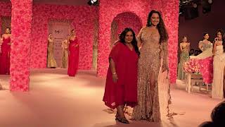 Sonakshi Sinha looking stunning walking on the Ramp Walk At India Couture Week 2024 In New Delhi [upl. by Aeriell]