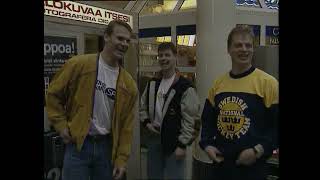 Tre Kronor i HockeyVM 19892001 [upl. by Enilorac]