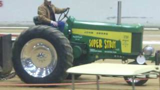 Tractor pull John Deere 730 [upl. by Salinas]