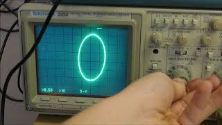 How to Make Lissajous Figures on an Oscilloscope [upl. by Kipp]