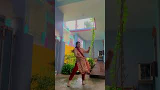 Nepali song barilai❤️🫶🙏 bollywood dance mumlife dancelovertrandingsong [upl. by Benisch79]