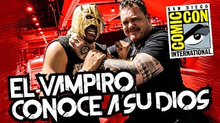 Vampiro Canadiense vs Súper Escorpión en la Comic Con [upl. by Eicnahc]