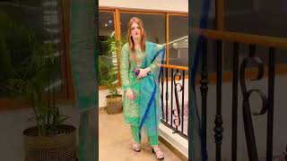 aawargi mein Ban Gaya deewana beautiful Indiasong and cute girl shortvideo indianmusic foryou [upl. by Kawasaki]