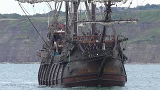 Sailing ship Andalucía runs aground entering Scarborough harbour for the Sea fest event [upl. by Eenad130]