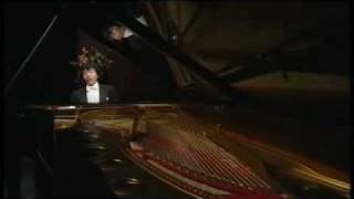 Yundi Li plays Sun Flowers by Wang piano [upl. by Gnouhk]