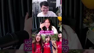 reaksi mas ade liat sisil waktu masi di jkt48 🤣 [upl. by Nylinnej]