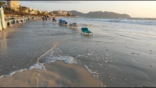 Cala Millor Mallorca  Grosse Wellen Strand unter Wasser  Oktober 2017 [upl. by Eluk839]