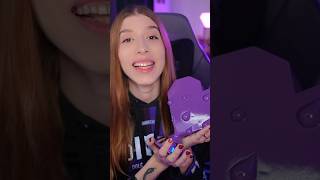 RICEVO IL TROFEO UFFICIALE DI TWITCH 💜 twitch unboxing shorts [upl. by Thenna500]