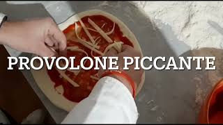 Pizza con salame piccante e provolone piccante [upl. by Rempe441]