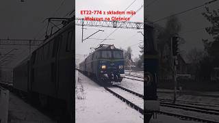 ET22774 z składem mija Wołczyn na Oleśnice [upl. by Elimay223]