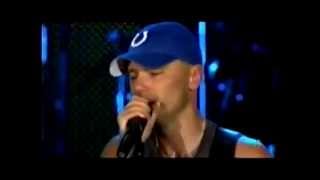 Kenny Chesney Cries on Stage [upl. by Woll]