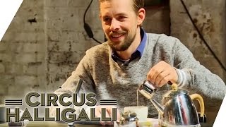 Circus HalliGalli Aushalten Nicht lachen  Teil 4  ProSieben [upl. by Landis73]