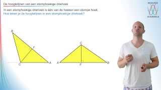 Vlakke meetkunde  de hoogtelijnen van een stomphoekige driehoek  WiskundeAcademie [upl. by Yblek318]