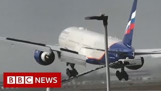 Big Jet TV How a plane stream became a sensation during Storm Eunice  BBC News [upl. by Ibbor619]