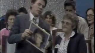 Programa Silvio Santos Qual é a musica SBT 1989 [upl. by Anifares911]