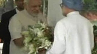 Narendra Modi meets exPM Manmohan Singh [upl. by Desirea]