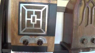 Tour of a Spectacular Antique Radio CollectionPrimarily Majestic Radios from the 1930s [upl. by Concettina832]