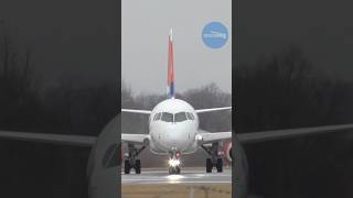 Разворот в кармане и взлет Sukhoi Superjet 10095 Азимут Летучий корабль aviation [upl. by Garibull]