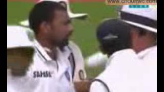 praveen kumar fight with [upl. by Huggins]