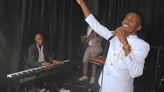 MINISTER SAMWEL MUNGU ASIYE NA MIPAKA Official Music Video [upl. by Ydderf155]