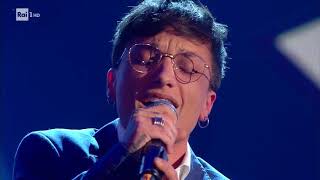 Ultimo quotIl ballo delle incertezzequot  Sarà Sanremo 15122017 [upl. by Elleirad]