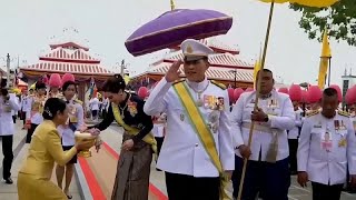 Thailandia festa per la storica processione delle chiatte reali a Bangkok [upl. by Okiron]