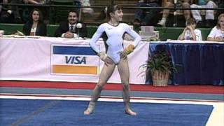 Dominique Moceanu  Floor Exercise  1995 Visa Challenge  Women [upl. by Nosreve51]