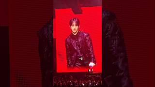 겁이 나 깨지 못해 또 거짓말을 해 kpop seventeenworldtour seventeen [upl. by Erdied]