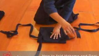 Kendo101 How to fold Hakama and Kendo gi Keikogi [upl. by Oballa838]