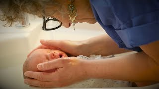 Voyage au cœur de la thalasso bain bébé  Oscar  Clinique de la Muette [upl. by Alusru657]